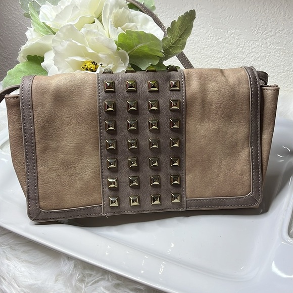 Studded Tan Shoulder/Crossbody or Clutch - Picture 1 of 13